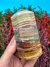 Load image into Gallery viewer, 3.25” Onyx Tower