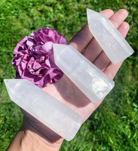 2.75-3.5” White Calcite Point