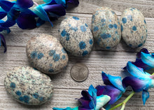 Load image into Gallery viewer, K2 Palm Stone