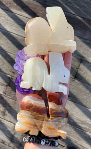 3” Onyx Rabbit Carving