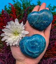 Load image into Gallery viewer, 2.5” Blue Apatite Heart