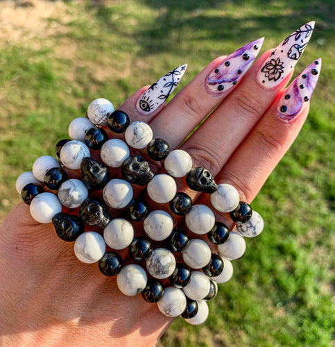 Howlite and Black Obsidian Skull Bracelet