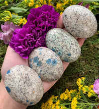 Load image into Gallery viewer, K2 Palm Stone