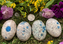 Load image into Gallery viewer, K2 Palm Stone