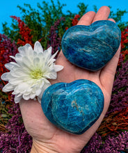 Load image into Gallery viewer, 2.5” Blue Apatite Heart